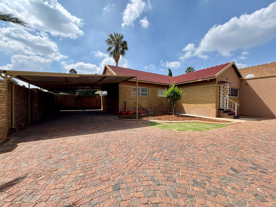 3 Bedroom Property for Sale in Dalpark Gauteng