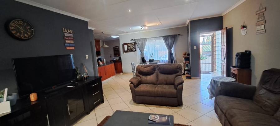 2 Bedroom Property for Sale in New Era Gauteng