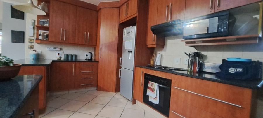 2 Bedroom Property for Sale in New Era Gauteng