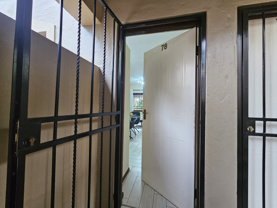 To Let 1 Bedroom Property for Rent in Lonehill Gauteng