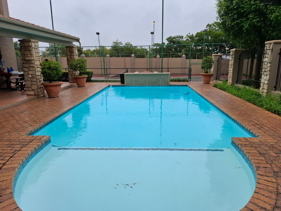 To Let 1 Bedroom Property for Rent in Lonehill Gauteng