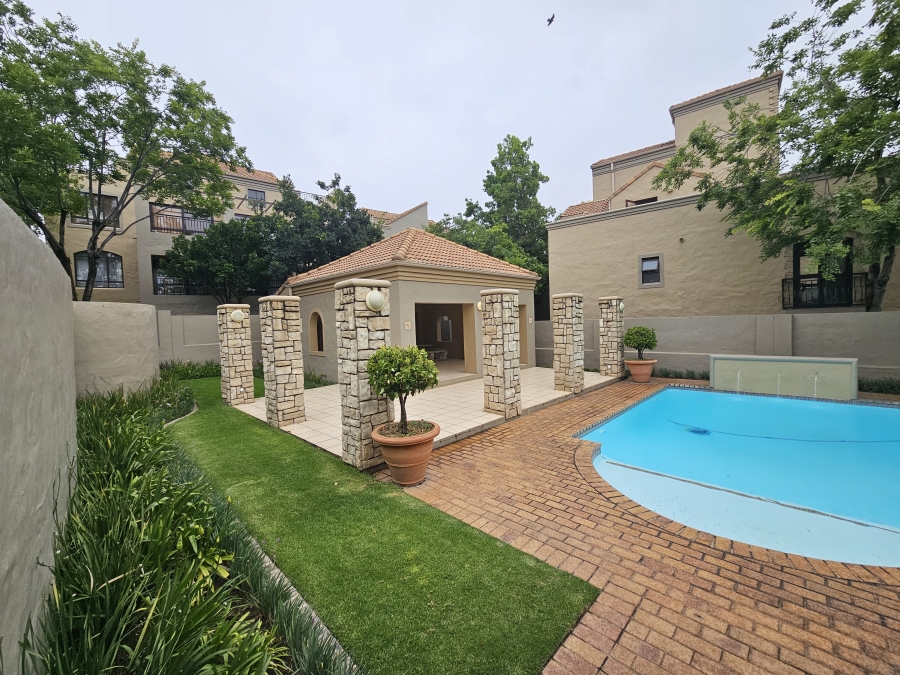 To Let 1 Bedroom Property for Rent in Lonehill Gauteng