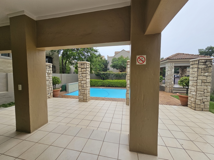 To Let 1 Bedroom Property for Rent in Lonehill Gauteng