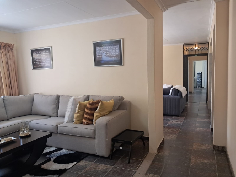 3 Bedroom Property for Sale in Birchleigh North Gauteng