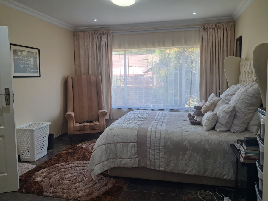 3 Bedroom Property for Sale in Birchleigh North Gauteng