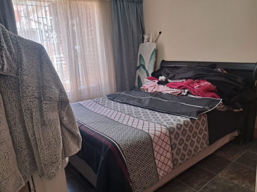 3 Bedroom Property for Sale in Birchleigh North Gauteng