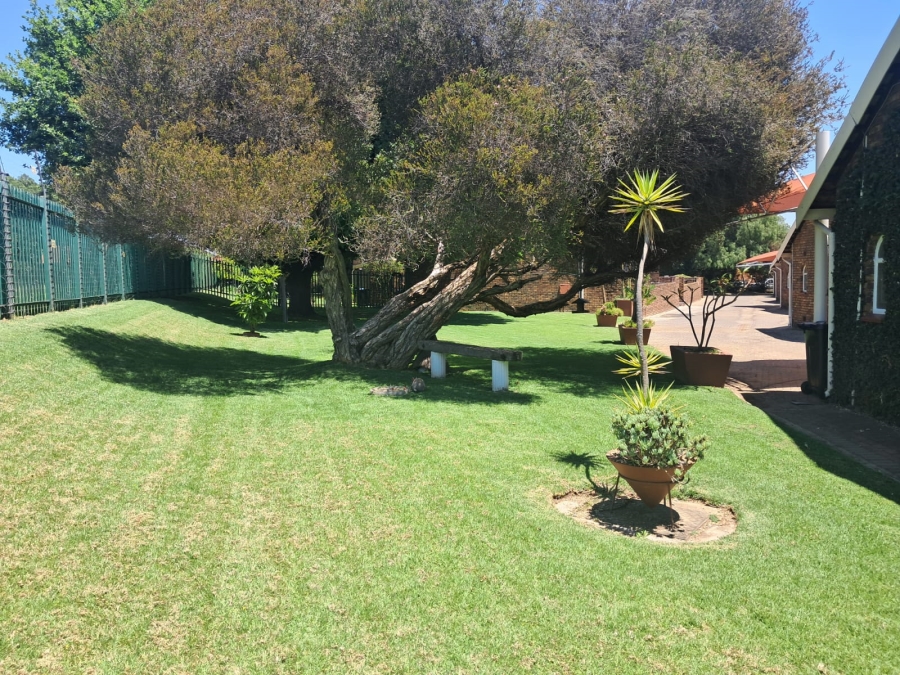 3 Bedroom Property for Sale in Birchleigh North Gauteng