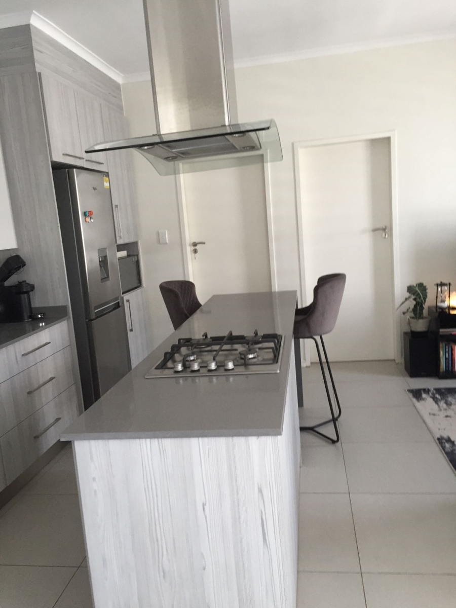 1 Bedroom Property for Sale in Carlswald Gauteng