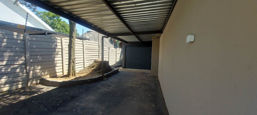 3 Bedroom Property for Sale in Van Riebeeck Park Gauteng