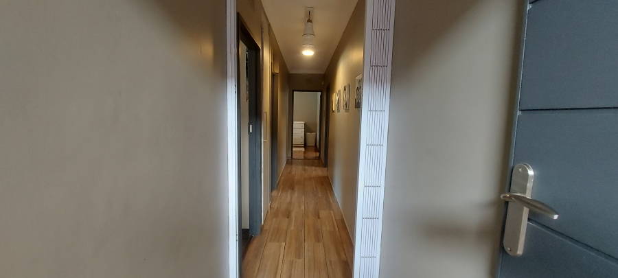 3 Bedroom Property for Sale in Van Riebeeck Park Gauteng