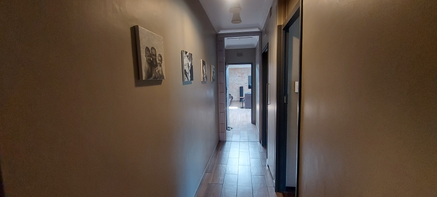 3 Bedroom Property for Sale in Van Riebeeck Park Gauteng