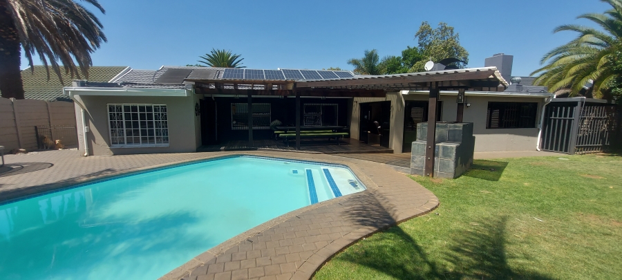 3 Bedroom Property for Sale in Van Riebeeck Park Gauteng