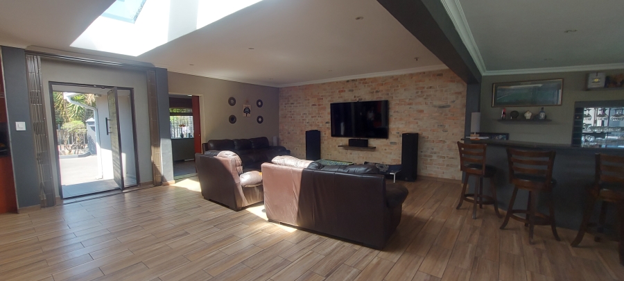 3 Bedroom Property for Sale in Van Riebeeck Park Gauteng