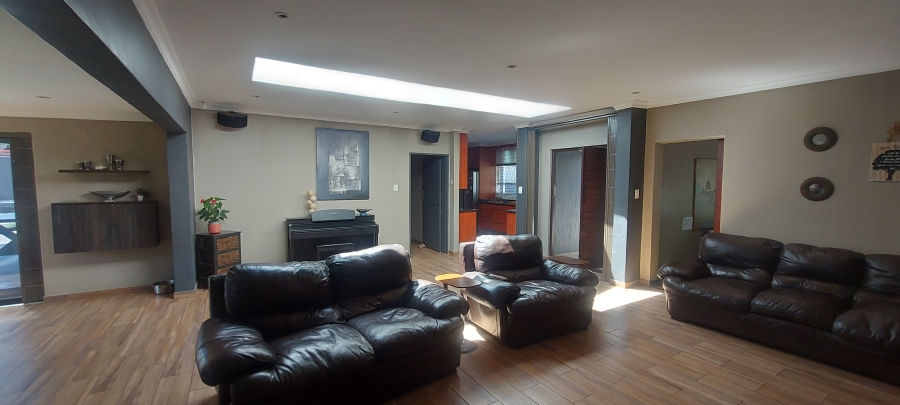 3 Bedroom Property for Sale in Van Riebeeck Park Gauteng