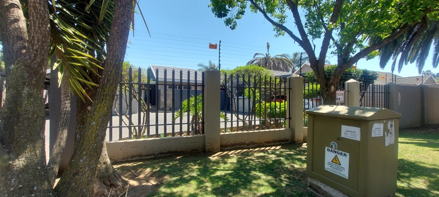 3 Bedroom Property for Sale in Van Riebeeck Park Gauteng