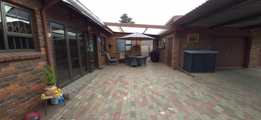 3 Bedroom Property for Sale in Brenthurst Gauteng