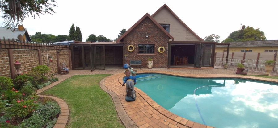 3 Bedroom Property for Sale in Brenthurst Gauteng