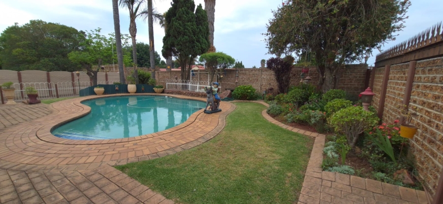 3 Bedroom Property for Sale in Brenthurst Gauteng