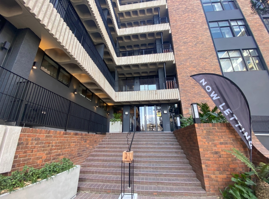 1 Bedroom Property for Sale in Sandown Gauteng