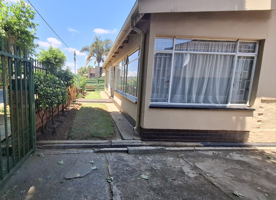 4 Bedroom Property for Sale in Geduld Ext 1 Gauteng