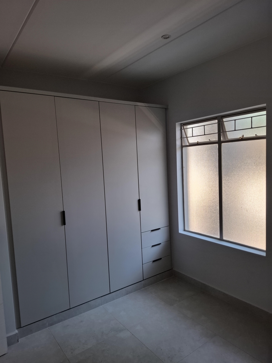 2 Bedroom Property for Sale in Rivonia Gauteng
