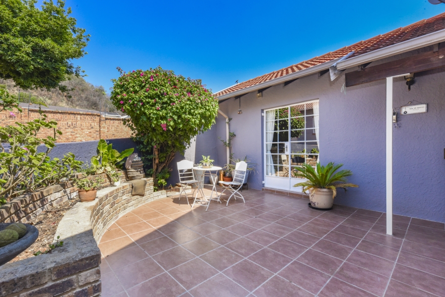 3 Bedroom Property for Sale in Mulbarton Gauteng