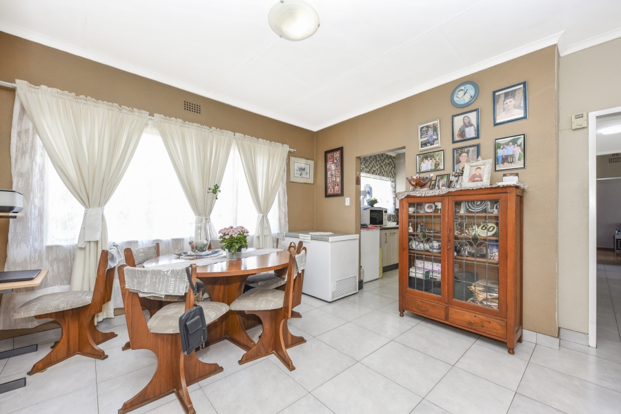 3 Bedroom Property for Sale in Mulbarton Gauteng