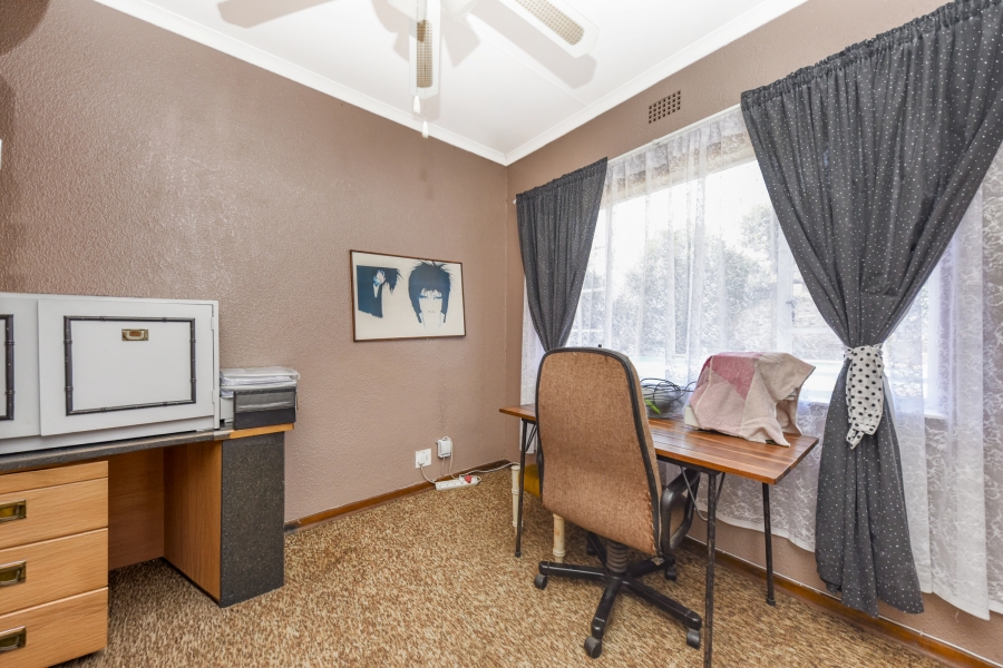 3 Bedroom Property for Sale in Mulbarton Gauteng