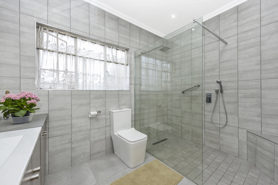 3 Bedroom Property for Sale in Mulbarton Gauteng