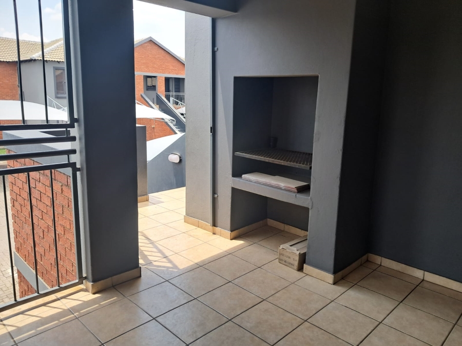 2 Bedroom Property for Sale in Birchleigh Gauteng