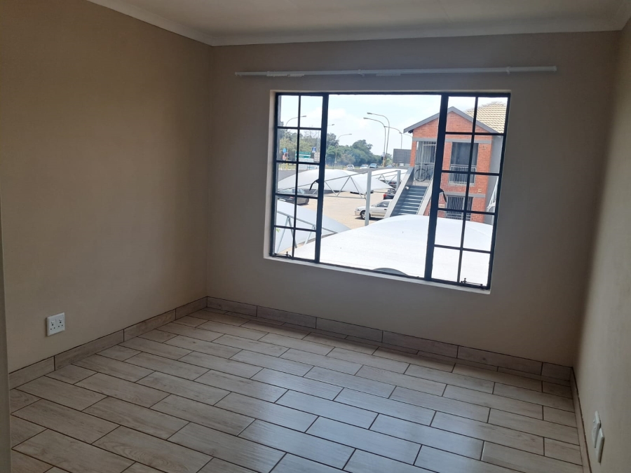 2 Bedroom Property for Sale in Birchleigh Gauteng