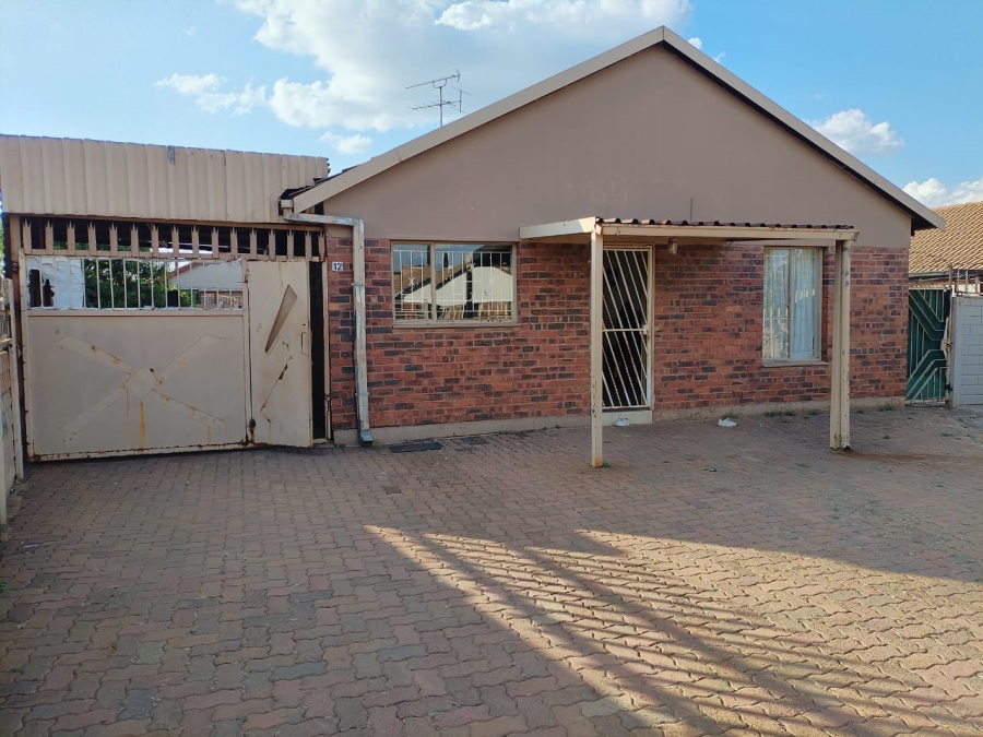 3 Bedroom Property for Sale in Bakerton Gauteng