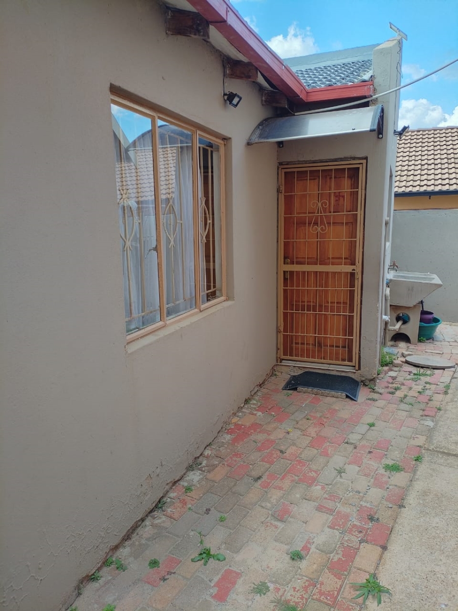 3 Bedroom Property for Sale in Bakerton Gauteng