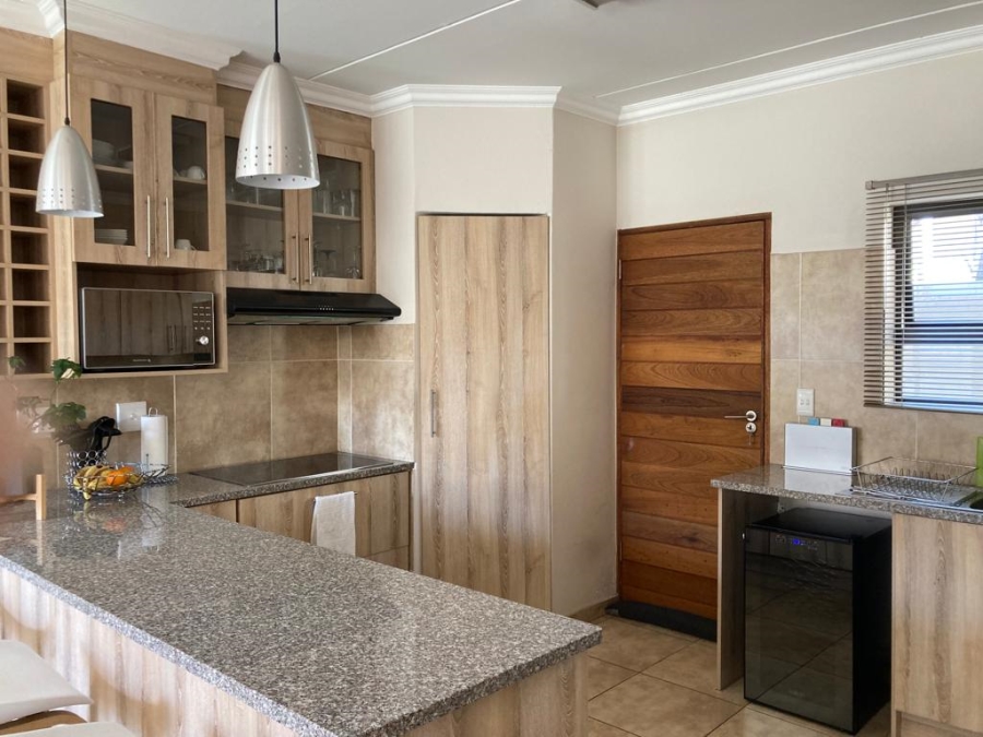 To Let 3 Bedroom Property for Rent in Equestria Gauteng