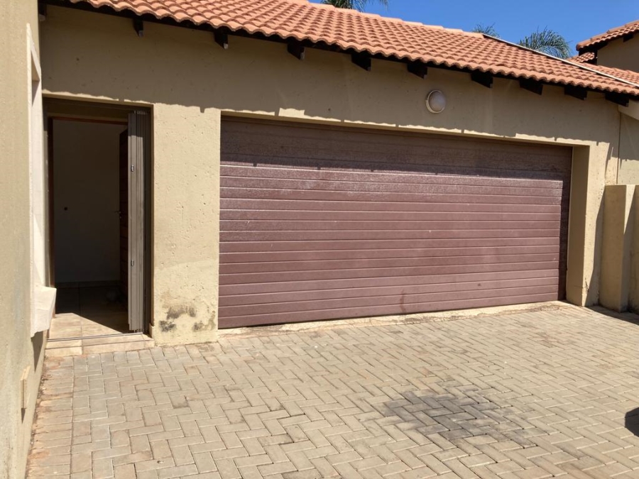 To Let 3 Bedroom Property for Rent in Equestria Gauteng
