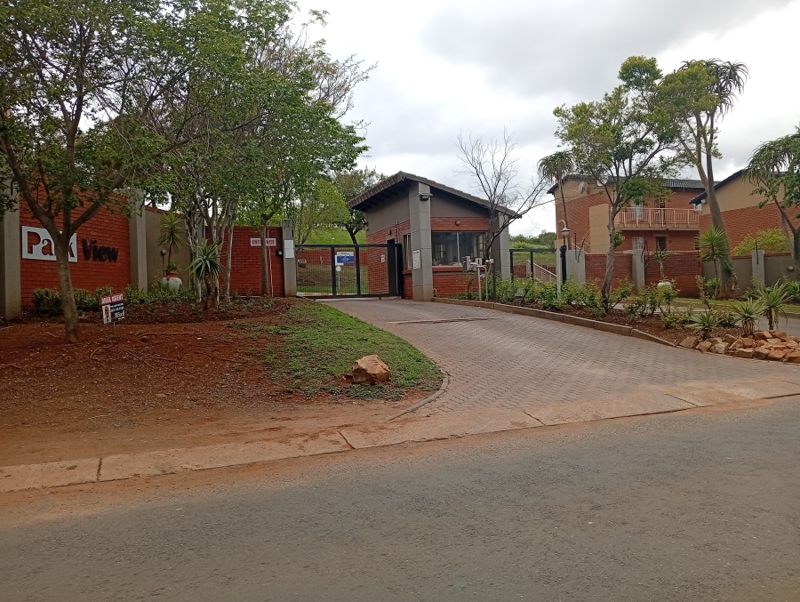 To Let 3 Bedroom Property for Rent in Equestria Gauteng