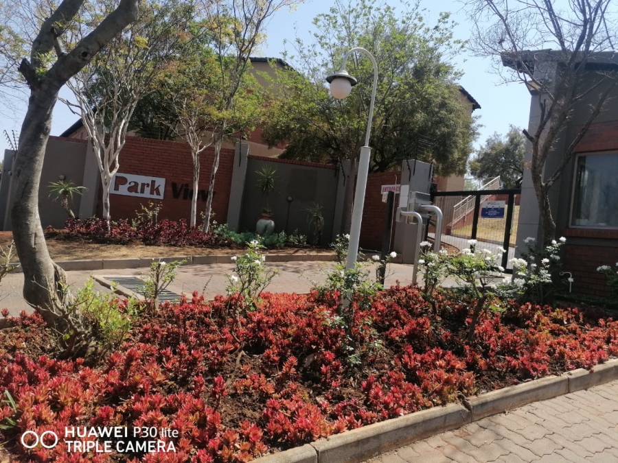 To Let 3 Bedroom Property for Rent in Equestria Gauteng