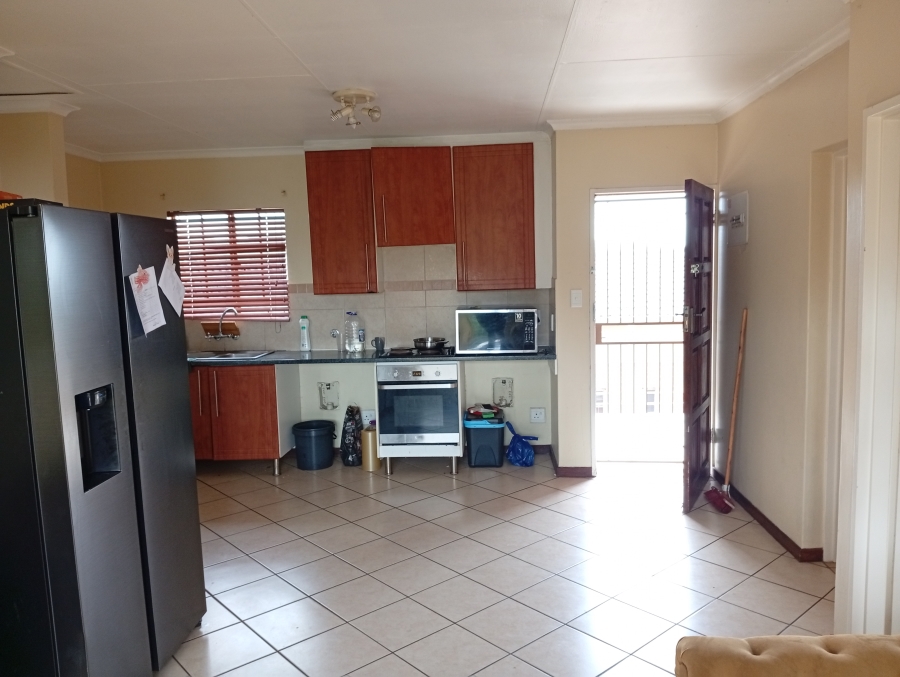 To Let 3 Bedroom Property for Rent in Equestria Gauteng