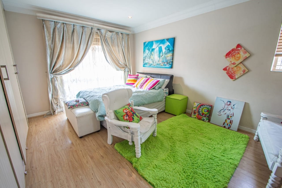 6 Bedroom Property for Sale in Montana Park Gauteng