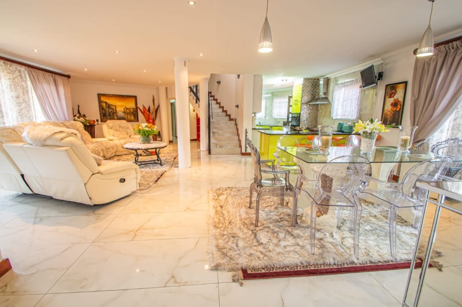 6 Bedroom Property for Sale in Montana Park Gauteng