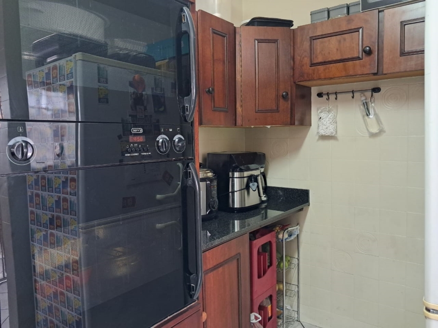 3 Bedroom Property for Sale in Birchleigh Gauteng