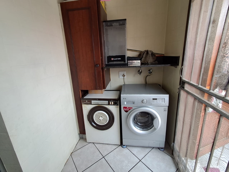 3 Bedroom Property for Sale in Birchleigh Gauteng