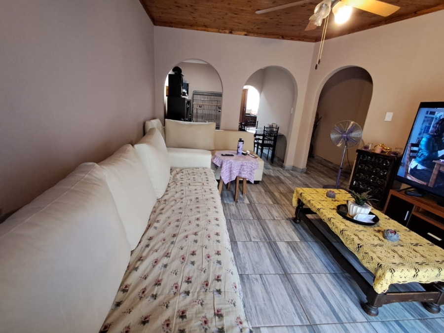 3 Bedroom Property for Sale in Birchleigh Gauteng