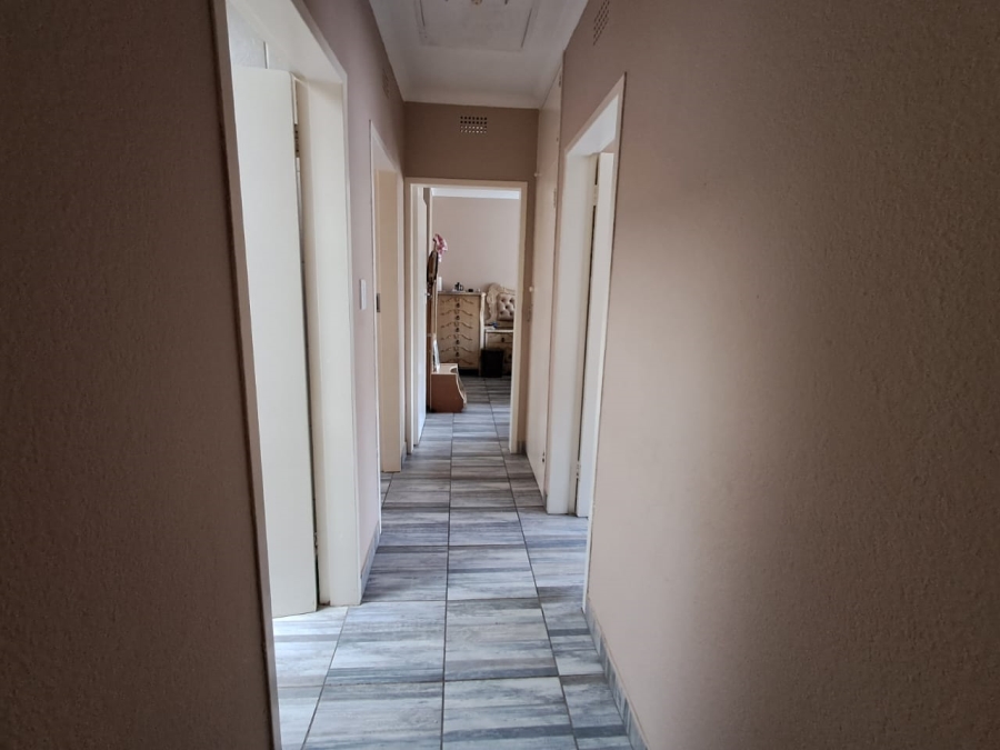 3 Bedroom Property for Sale in Birchleigh Gauteng