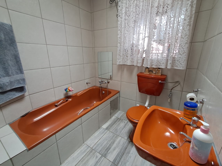 3 Bedroom Property for Sale in Birchleigh Gauteng