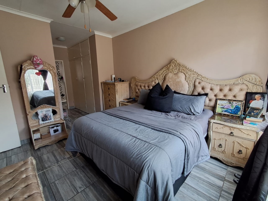 3 Bedroom Property for Sale in Birchleigh Gauteng