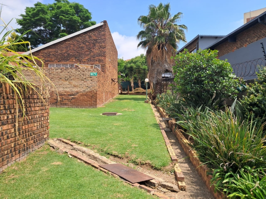 3 Bedroom Property for Sale in Birchleigh Gauteng