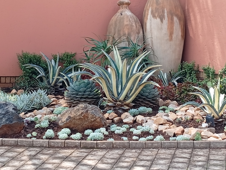 2 Bedroom Property for Sale in Equestria Gauteng