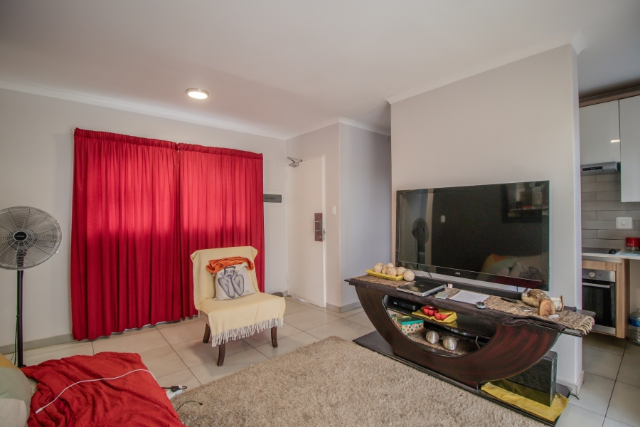 To Let 2 Bedroom Property for Rent in Paradiso Gauteng