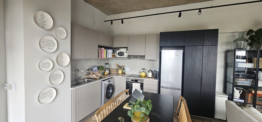 1 Bedroom Property for Sale in Sandown Gauteng